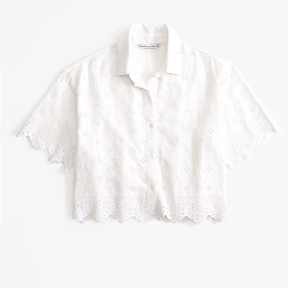 Abercrombie short-sleeve scallop-hem shirt (S)
